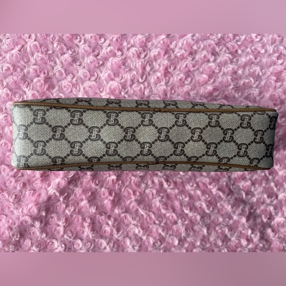 Authentic Vintage Gucci Monogram Plus GG Clutch - Picture 4 of 7